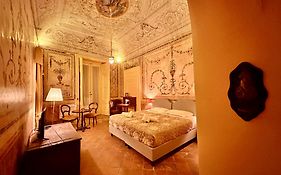 Casa Santangelo Suites - Historical Residence